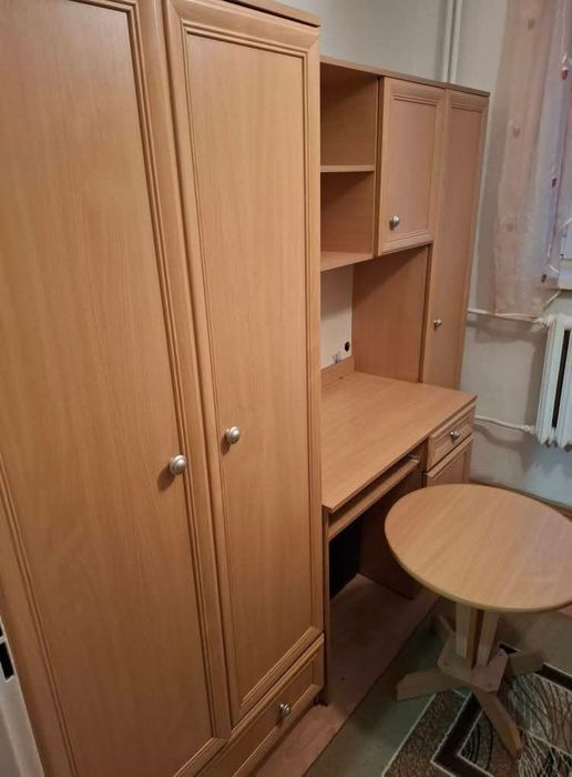 Oddam meblościankę i szafkę nocną