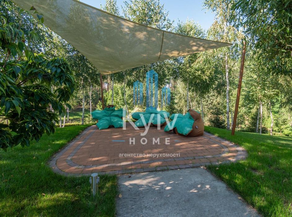 Єлітна Садиба з Сауною та Гостьовим Будинком