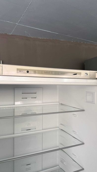 Холодильник б/в NEFF MADE IN SPAIN 200/70/60 Металік No Frost #07578