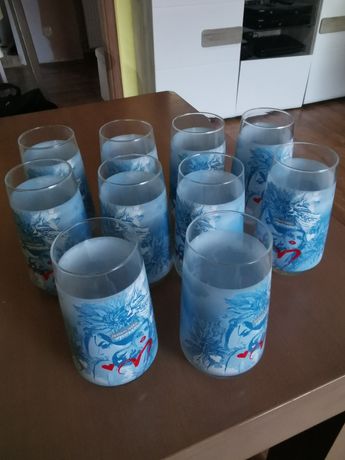 10 wysokich szklanek