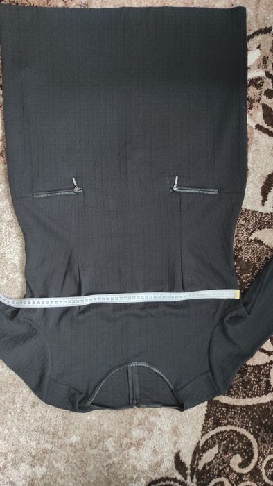 Продам женское платье.