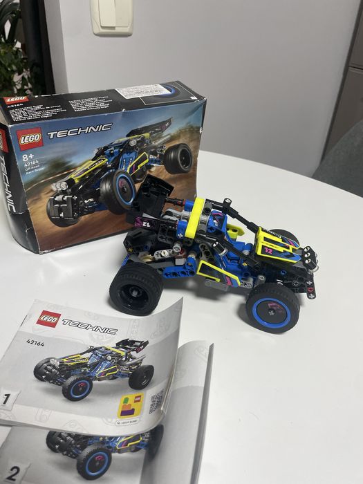 Конструктор LEGO Technic позашляховик баги для гонки (42164)