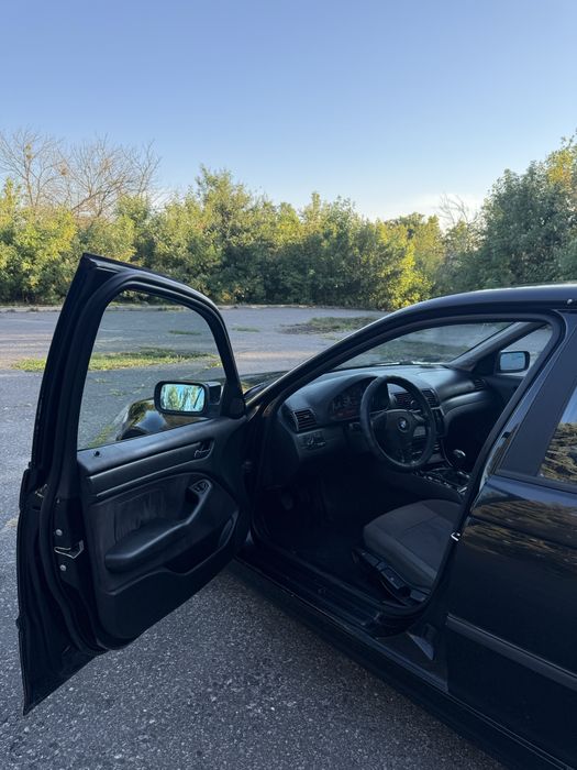 Продам BMW e46 2л дизель