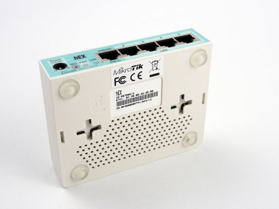 Новый Гигабитный Роутер Mikrotik RB750Gr3