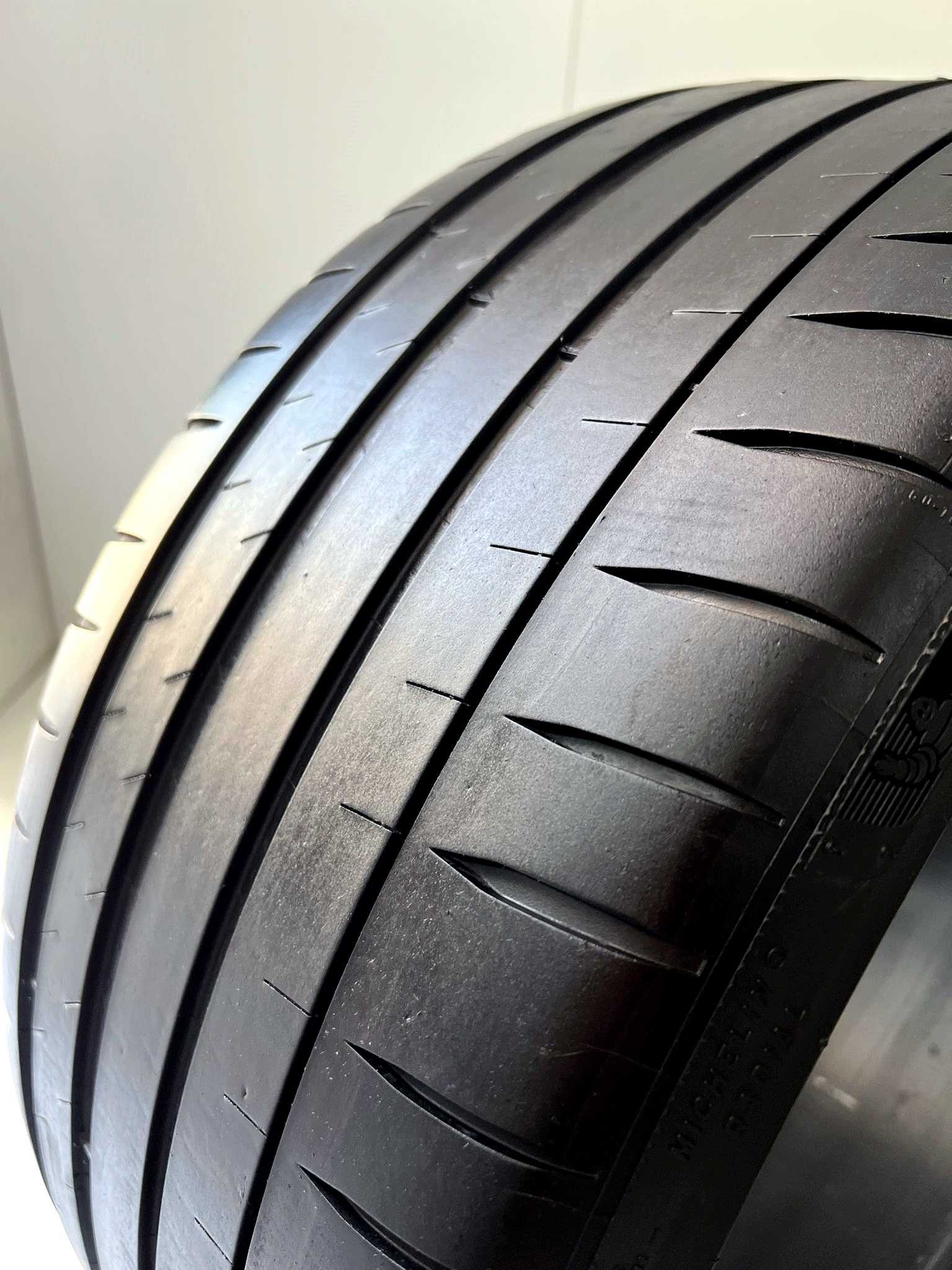 Pneus Michelin Pilot Sport 4S - 255/30/20 - Excelentes