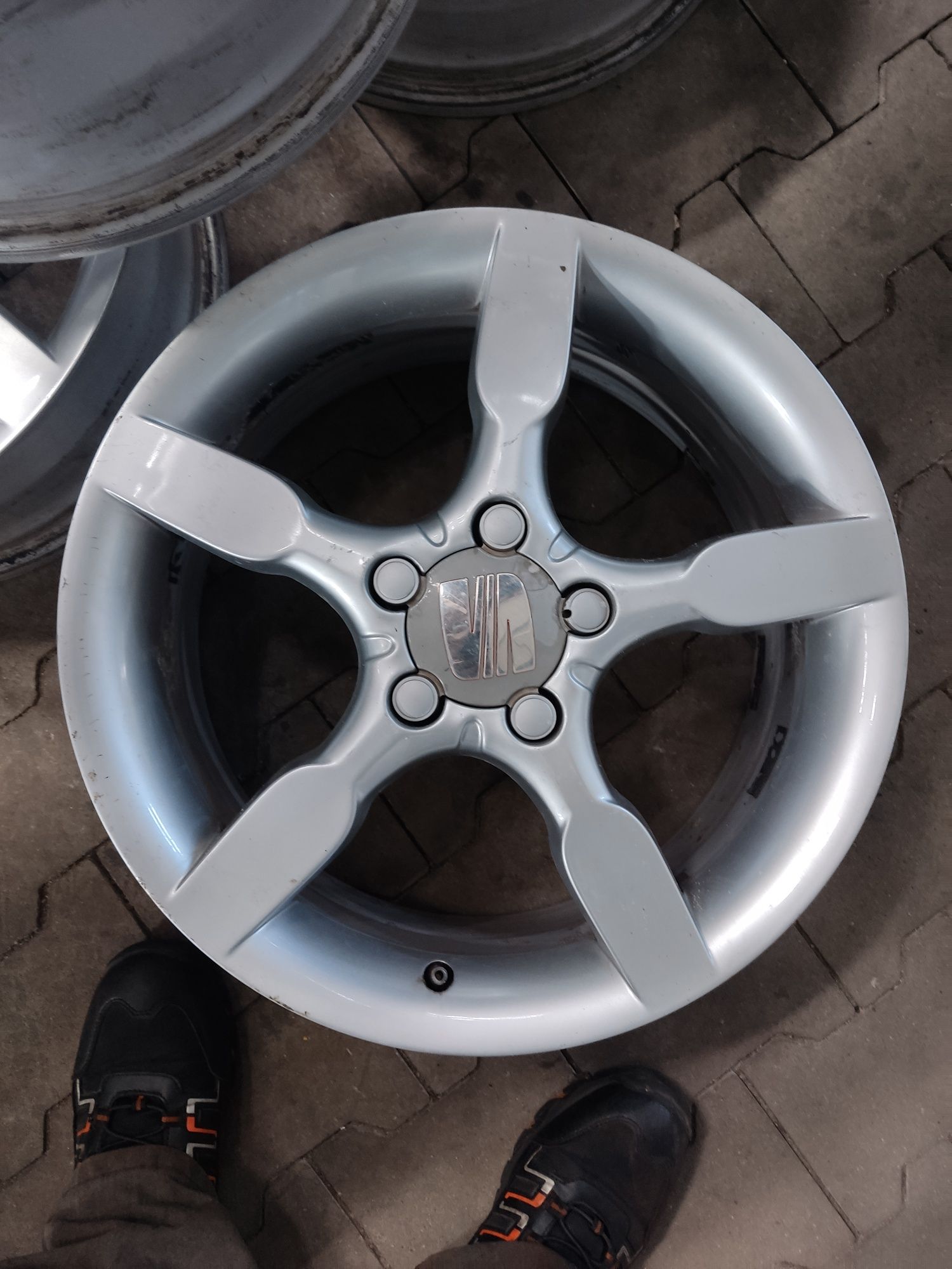 Felga alu 17 5x112 orginalne seat Leon 2