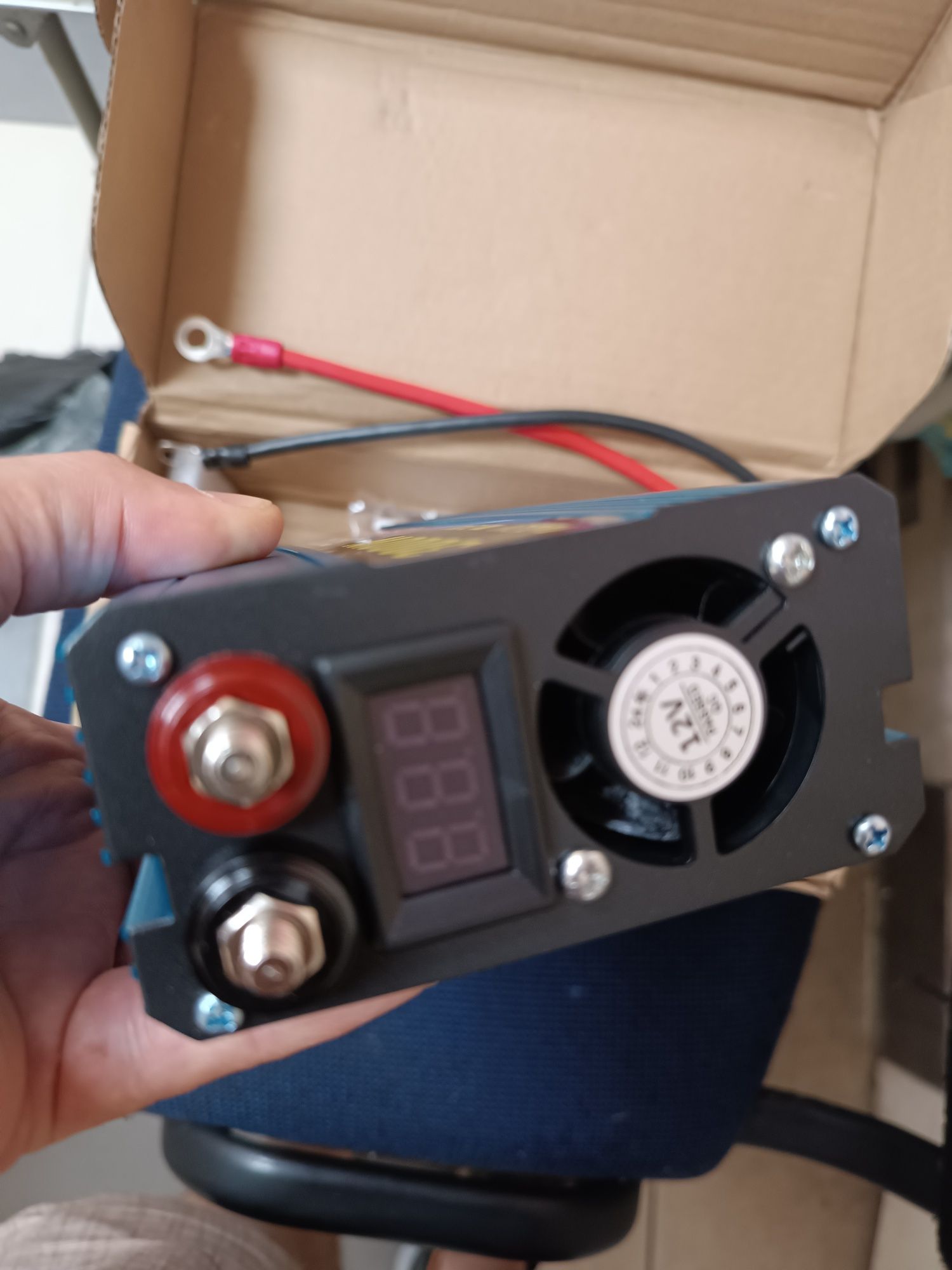 Инвертор, преобразователь Power Invertor 3000W, чистая синусоида!