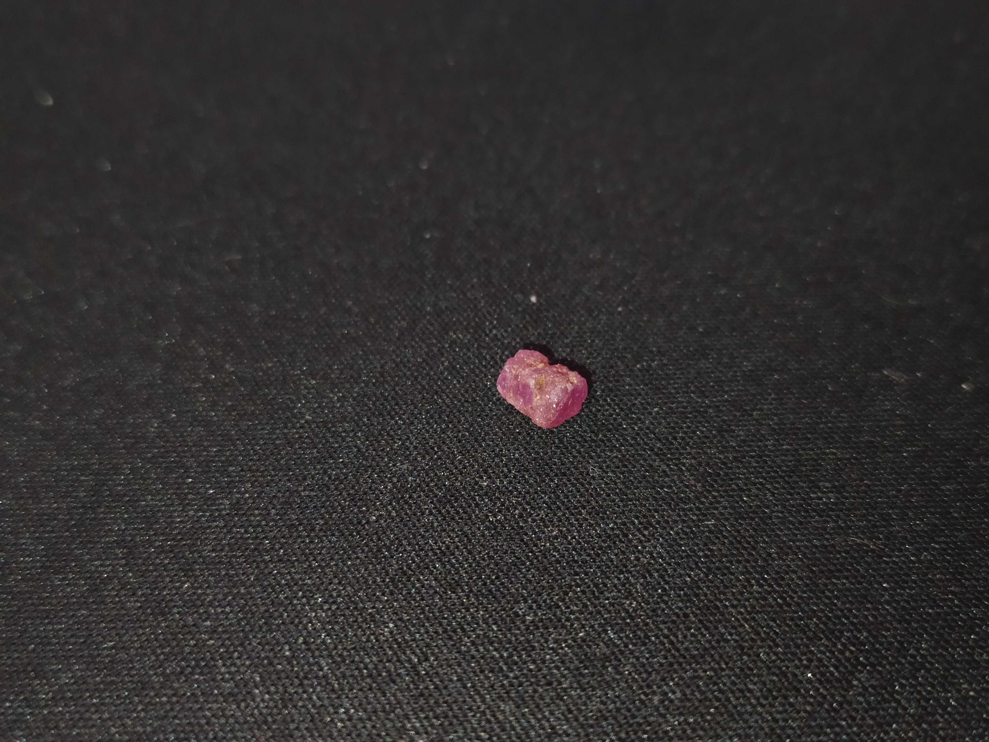 Rubin naturalny kryształ 1,50 ct