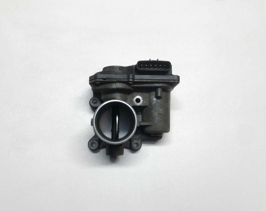 Дросельна заслонка Toyota Auris. Yaris. Corolla. IQ. Verso - 1.4 D-4D