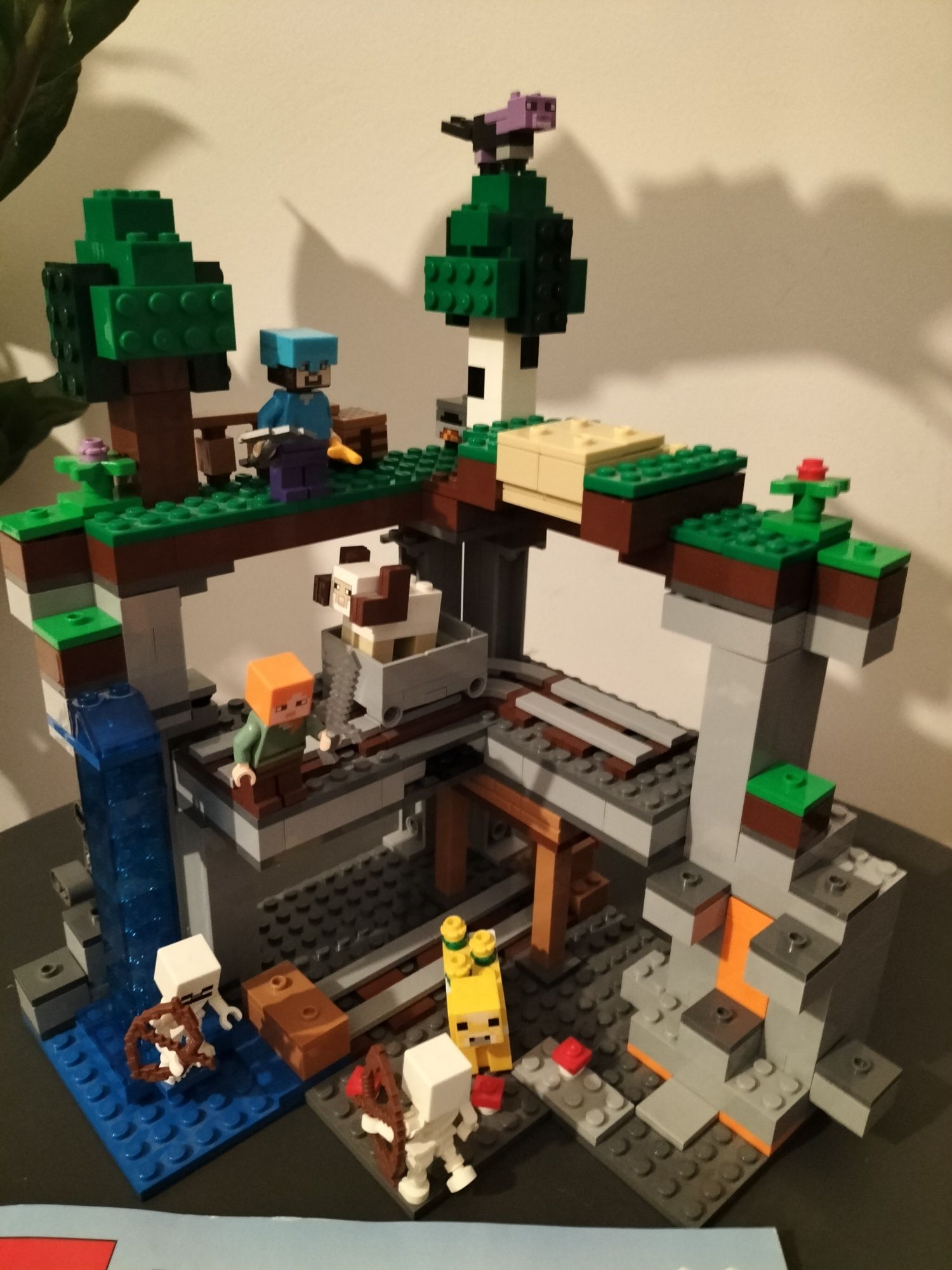 LEGO Minecraft 21169 Pierwsza przygoda