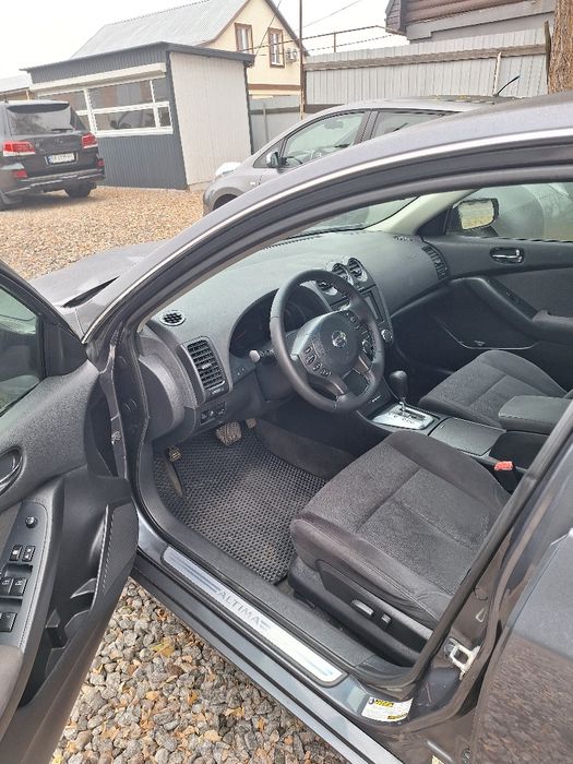 Nissan Altima 2011 год , 2.5 газ-бензин