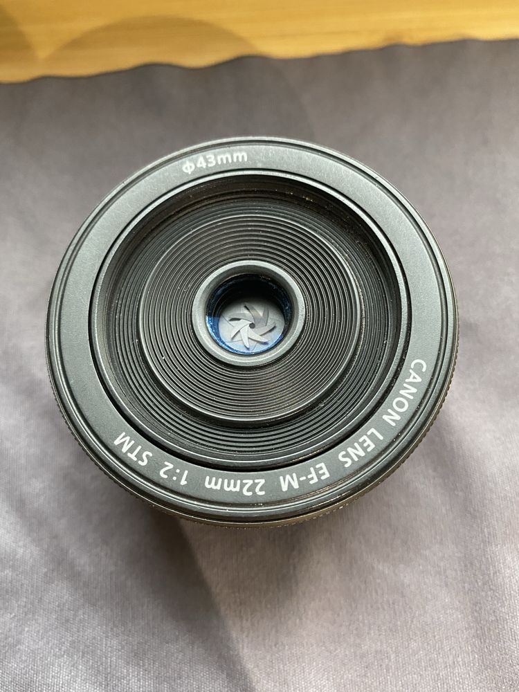 Obiektyw canon 22mm macro (mocowanie EF-M) swietny stan