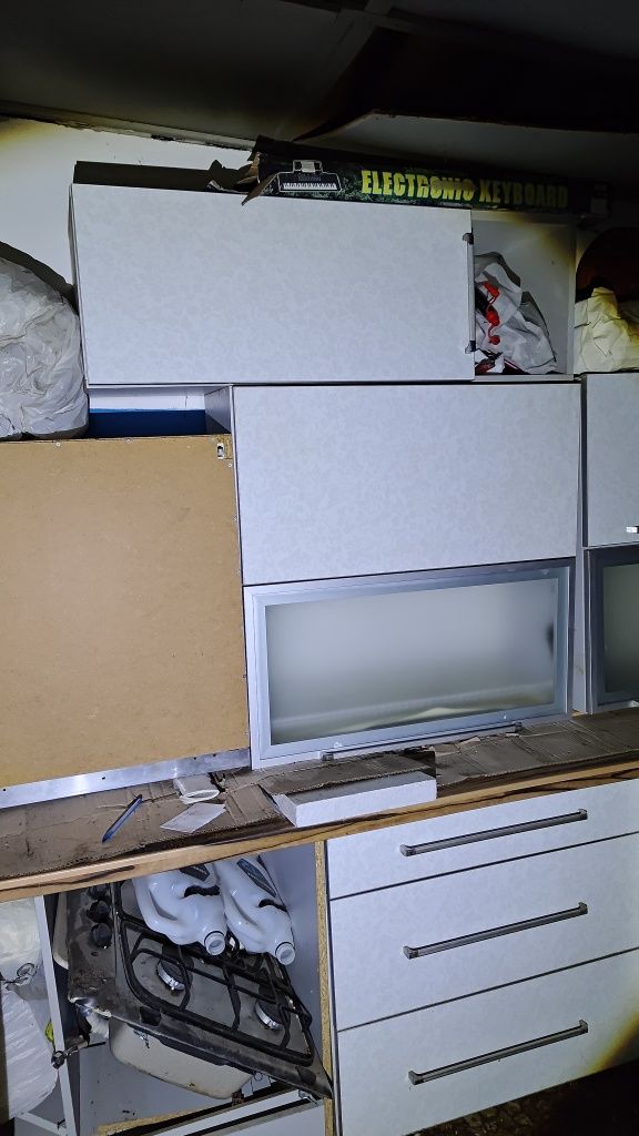 Продам кухня, добрий стан.