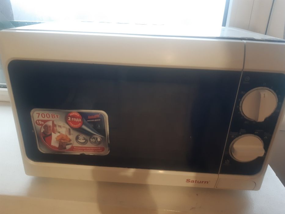 Продам микроволновку в рабочем,только по Харькову,могу привести!к