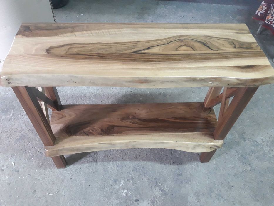 Konsola orzech włoski