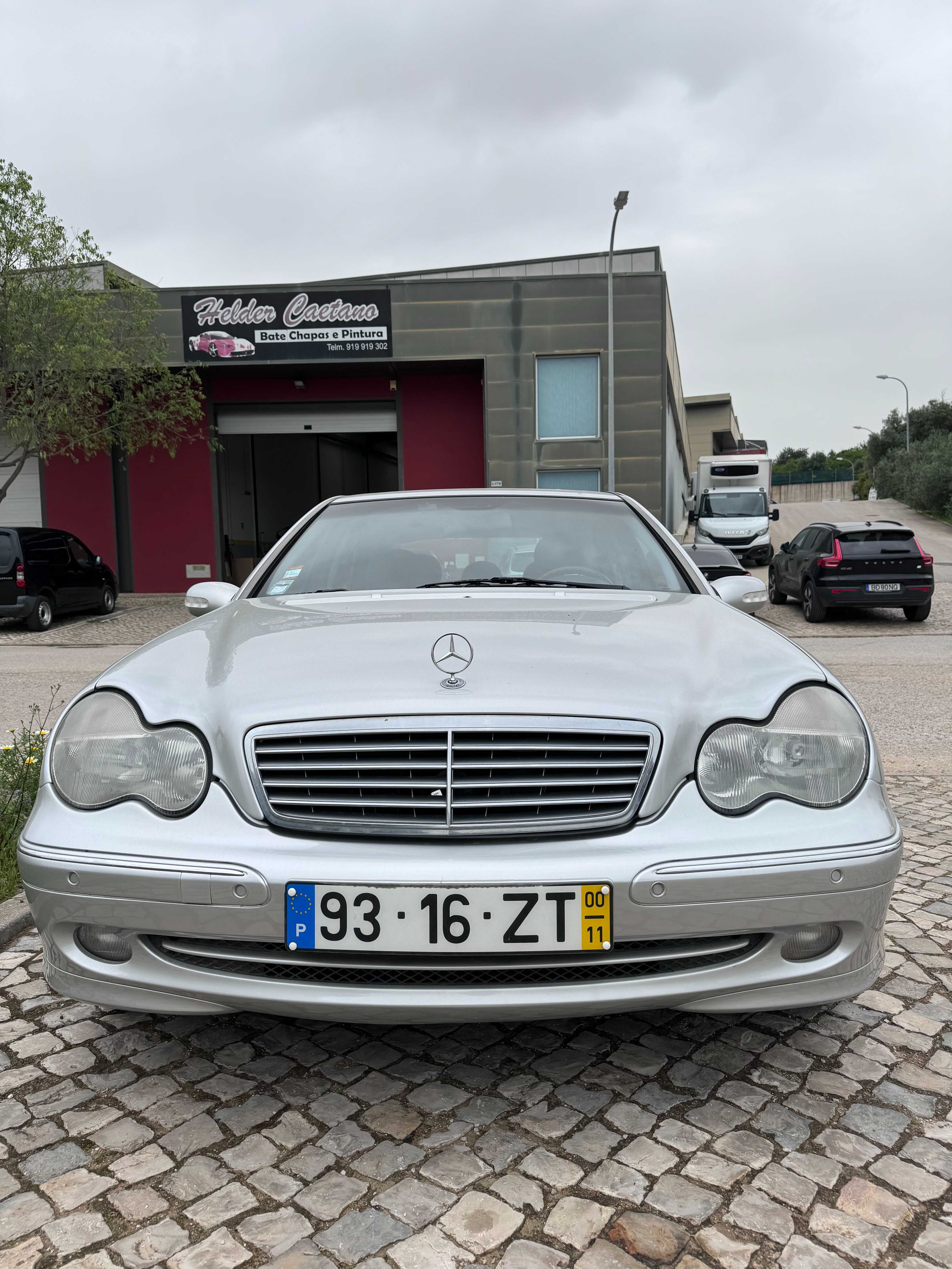 Mercedes Benz C220