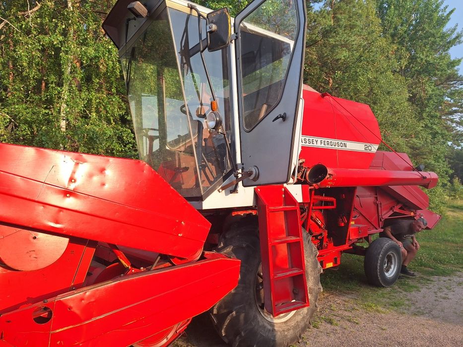 Комбайн Massey Ferguson 430 !