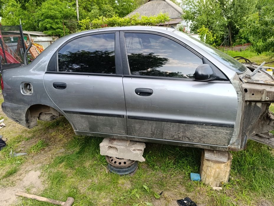 Кузиво задня частина ланос сенс, різні везли та деталі