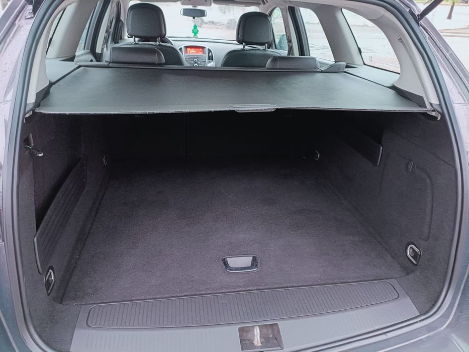 Opel Astra Sport ToUrer  1.3 CDTI Exeutive vendo ou troco
