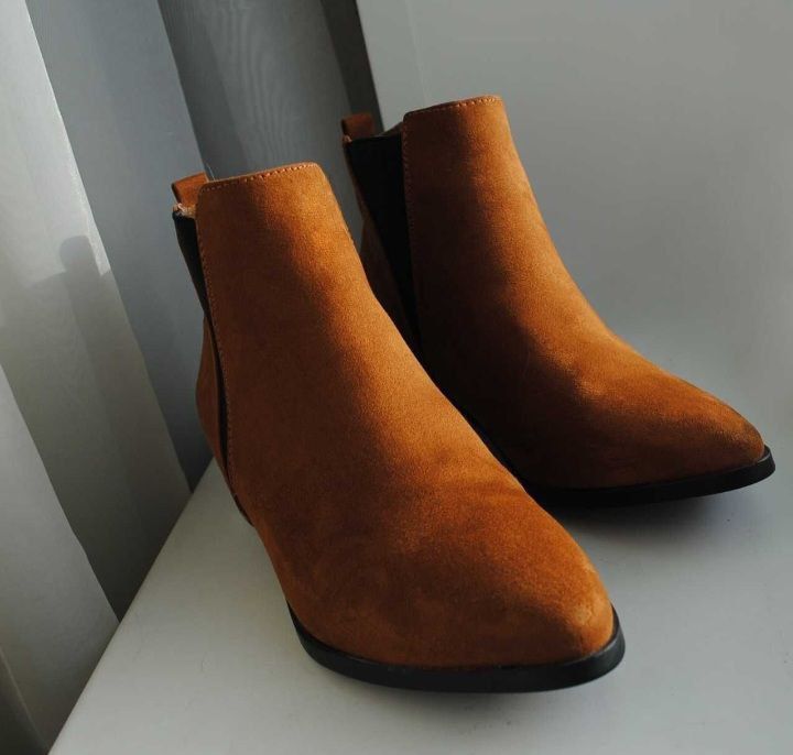 Челси/Казаки/ковбойки. Ботинки на низком каблуке. Черевики ботильйони