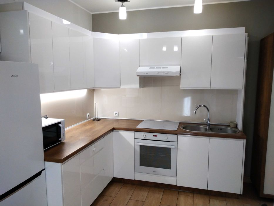 Wynajmę 2-pokojowe mieszkanie z widokiem na rzekę + garaż + komórka