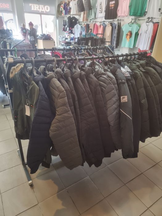 Стойка для одежды