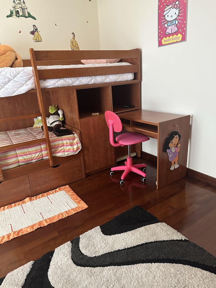 Quarto 2 camas,de criança