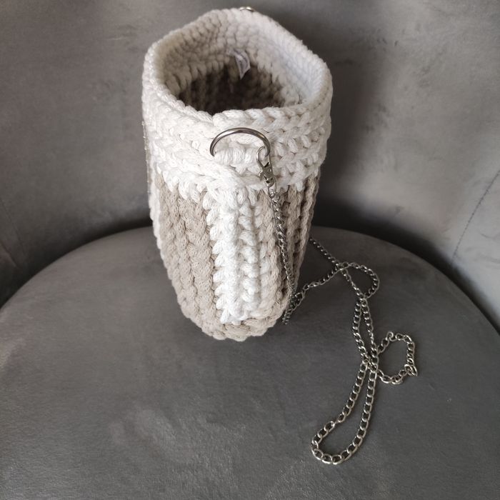 Oryginalna torebka do ręki handmade ze sznurka bawełnianego