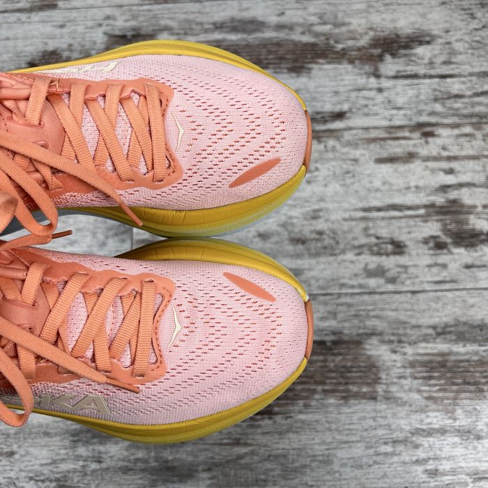 Кросівки Hoka Bondi 8 1127952 розмір 40 оригінал