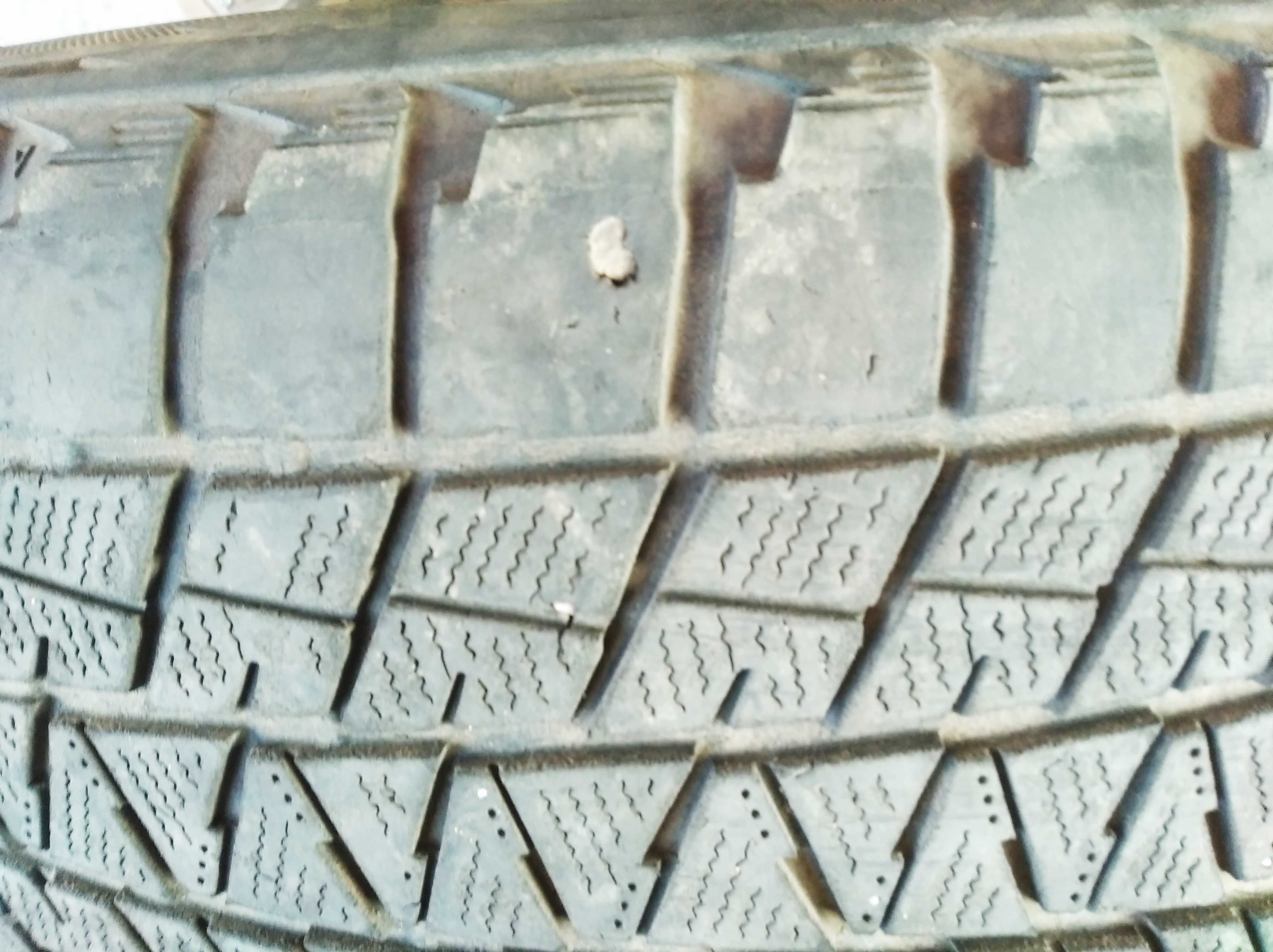 Шины Bridgestone Blizzak 245/55 R19  103R made in Japan M+S