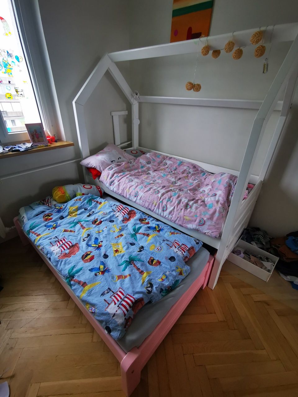 Łóżko podwójne wysuwane piętrowe domek
