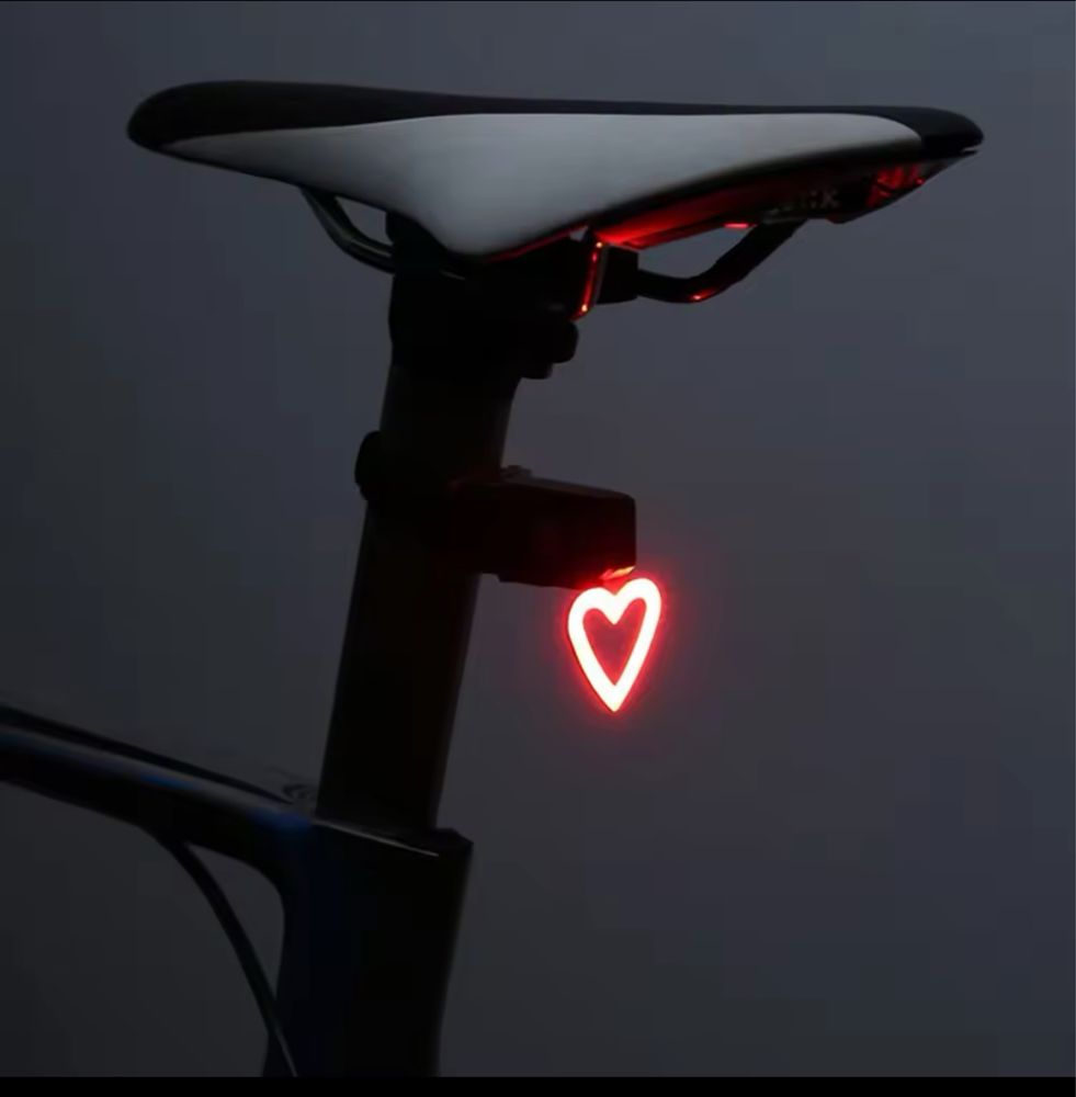 Lampka rowerowa serce led Usb
