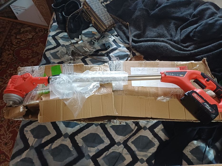 Vendo Roçadora Nova