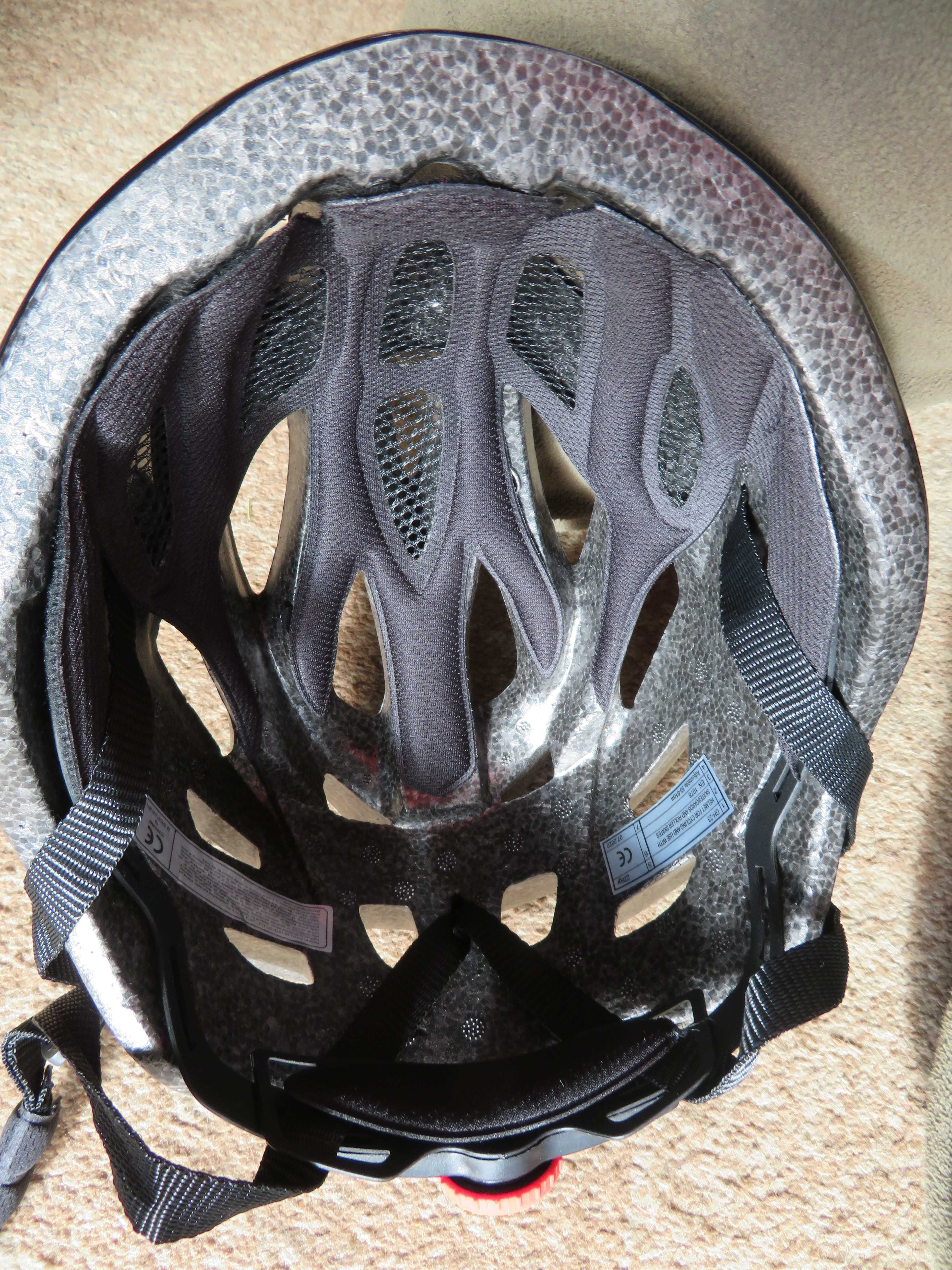 Kask rowerowy zintegrowane okulary , osłona  + daszek