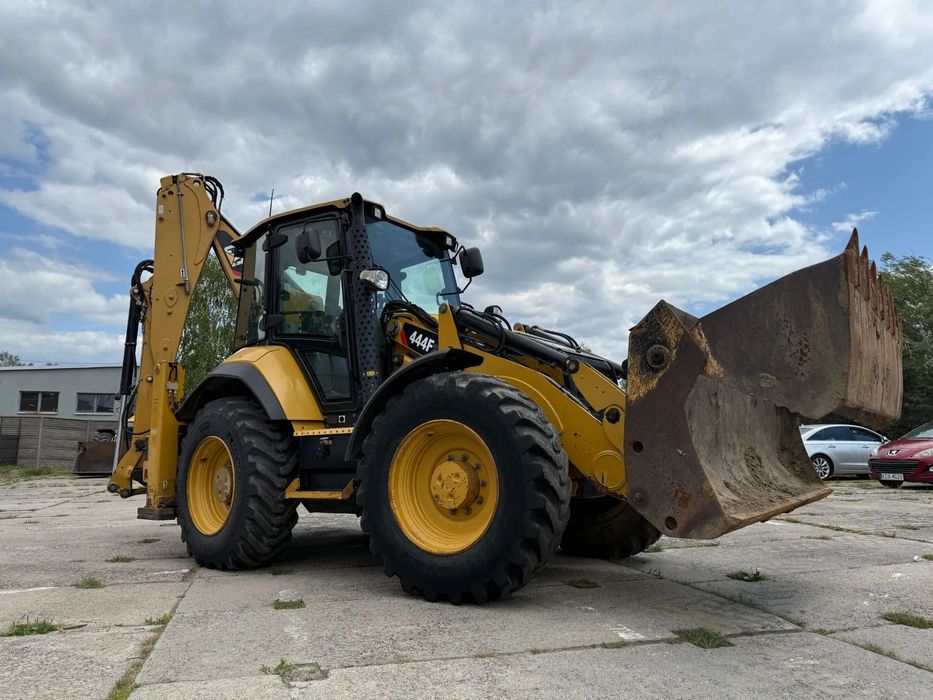 Caterpillar Caterpillar 444 F2 432 F2 BRUTTO ZAMIANA NA ŁADOWARKĘ TELESKOPOWĄ  Caterpillar 444 F2 432 F2 Brutto Zamiana na  Ładowarkę Teleskopową