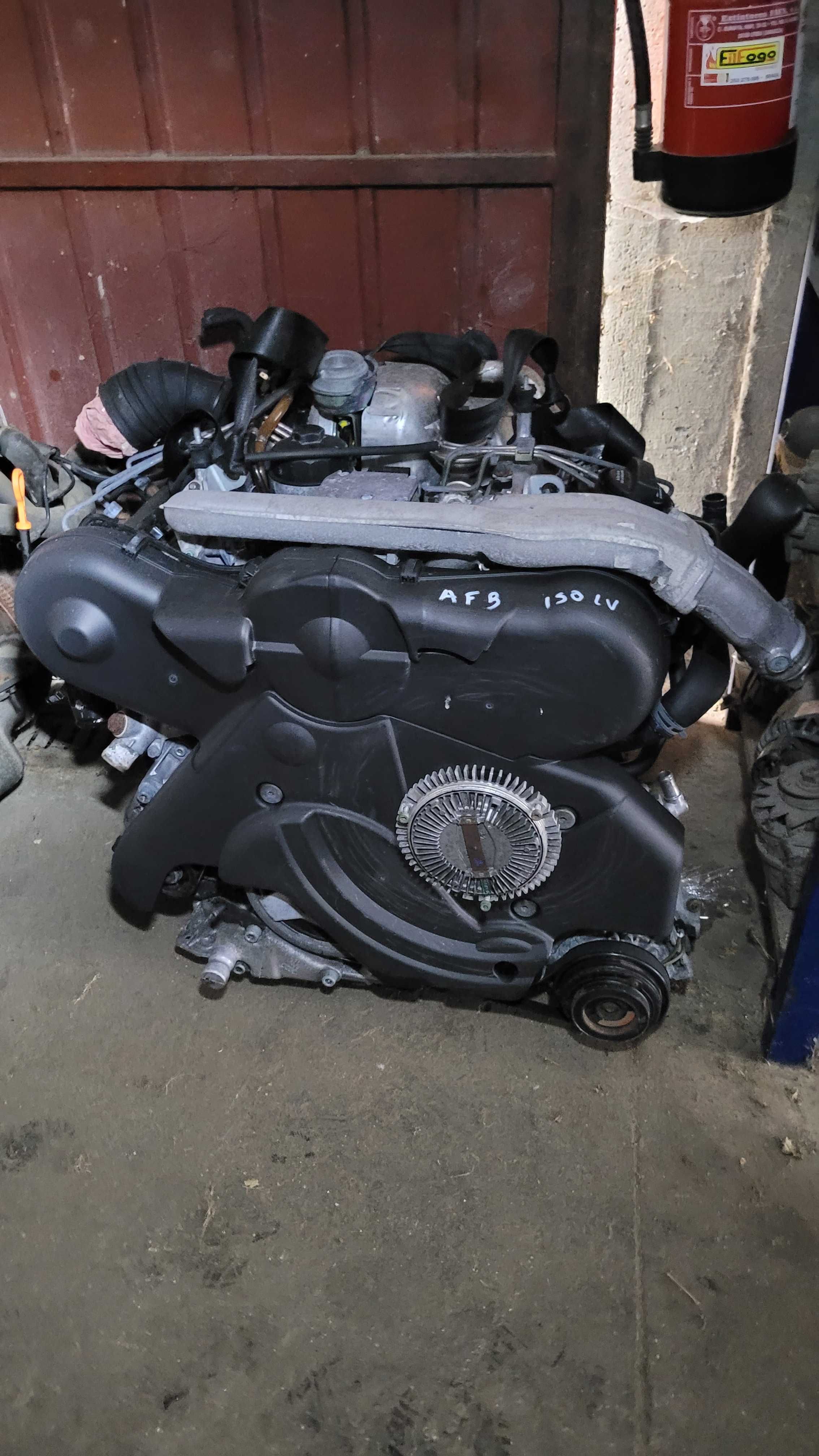 Motor Audi A6 2.5 tdi  ref afb