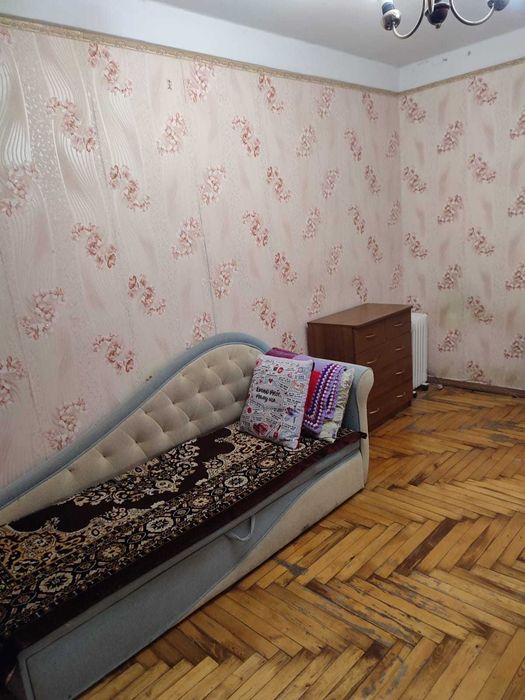 Продам 1 кв. район 9 Горбольницы