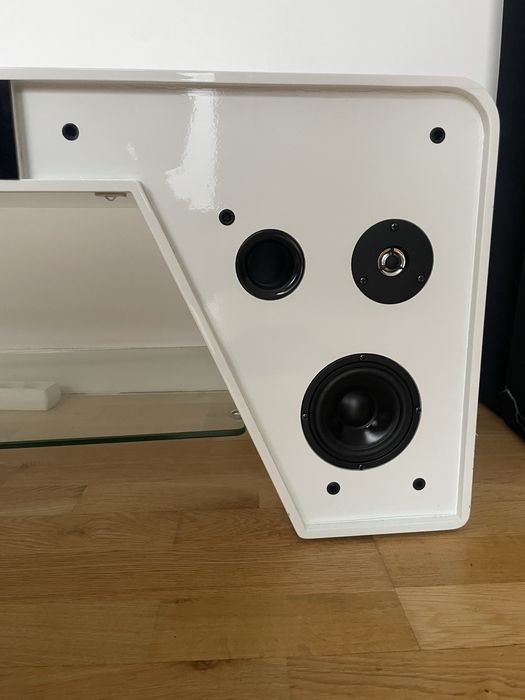 Szafka RTV z systemem STEREO GATE LIGHTING TV-1604