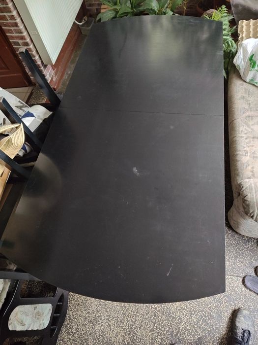 Rozkładany stół i 6 krzeseł do jadalni