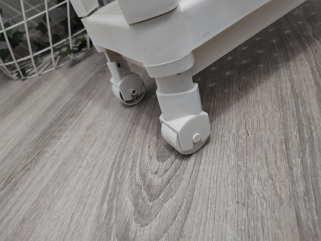Półka łazienkowa na kółkach IKEA