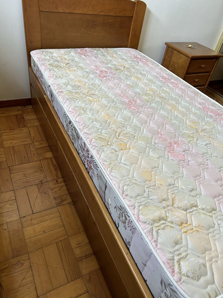Cama de solteiro