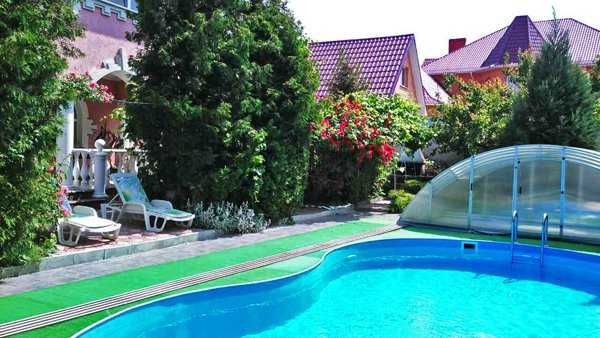 Дом посуточно 280 кв. Сауна, бассейн, бильярд, генератор.