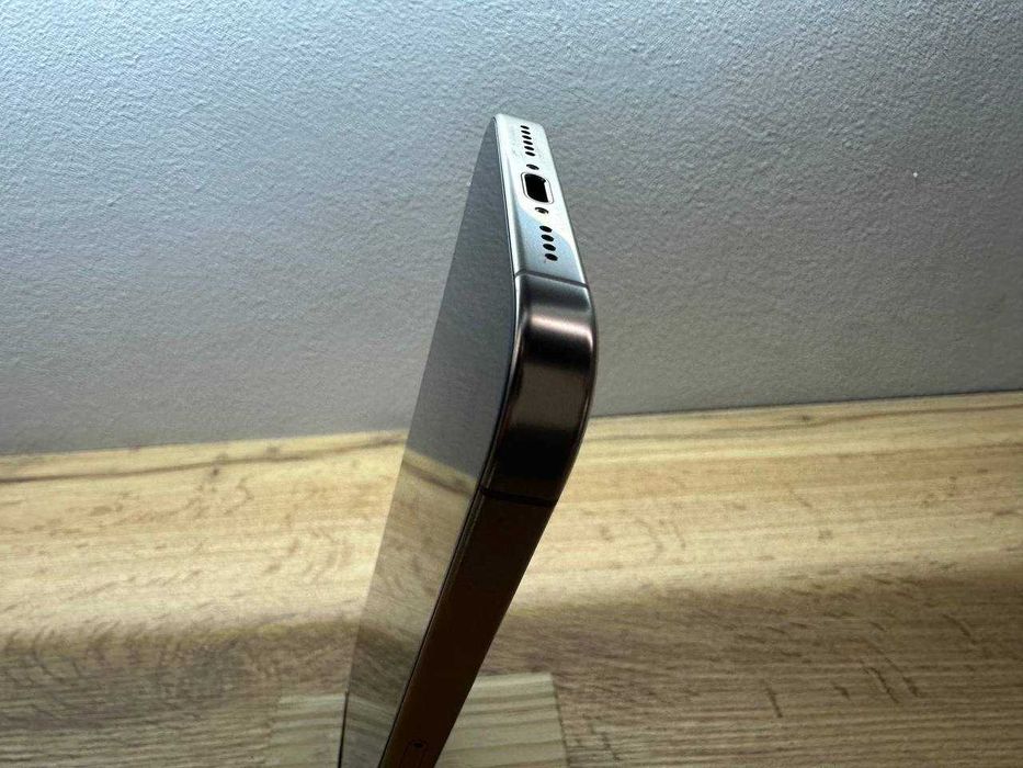 iPhone 16 Pro Max 256Gb Desert Titanium Neverlock фізична сім