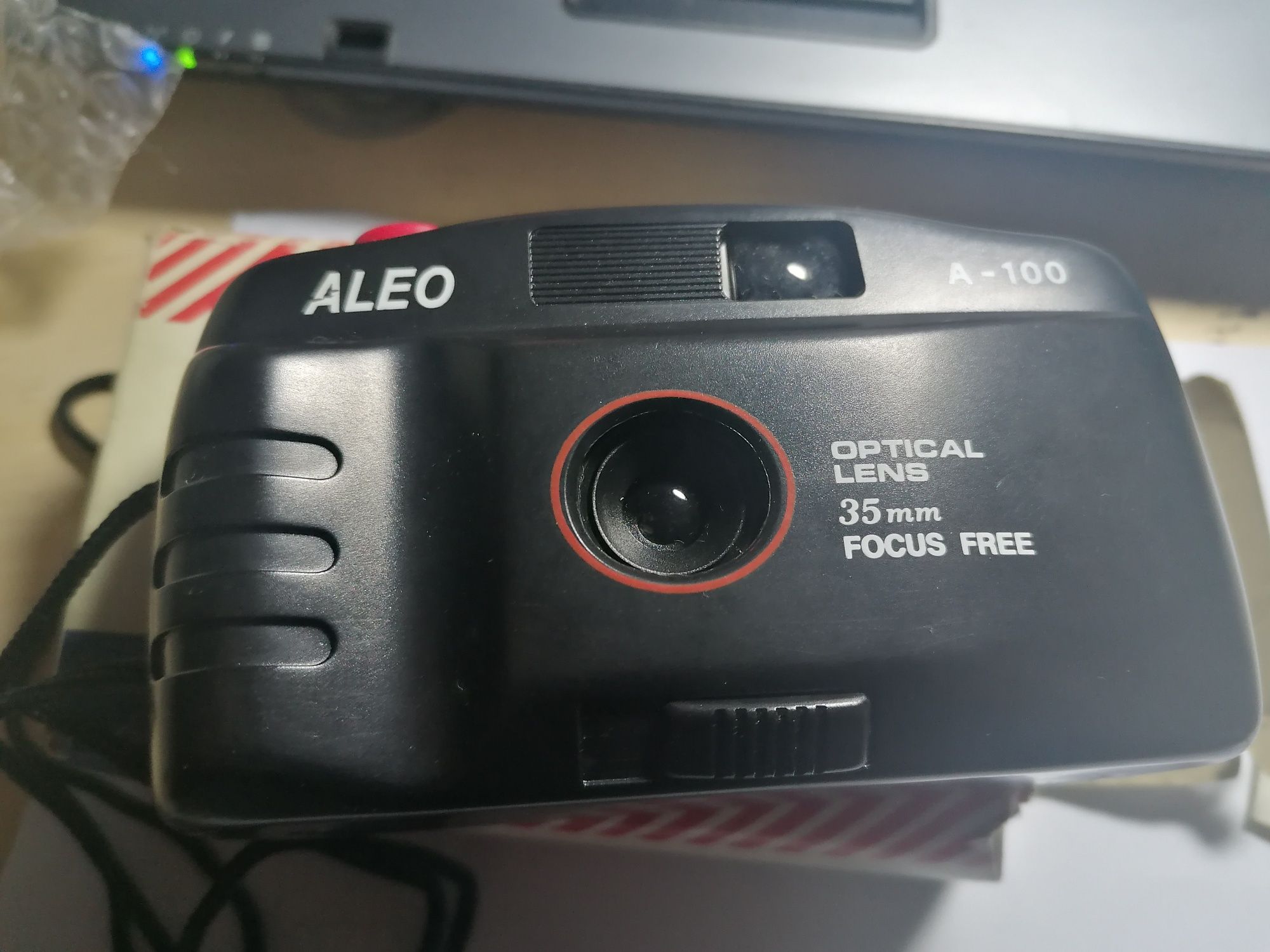 Продам плівкових фотоаппарат ALEO A-100