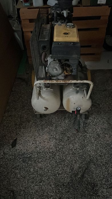 Compressor a gasolina