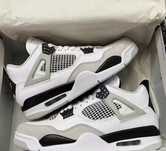 Jordan 4 Retro Military Black R.42