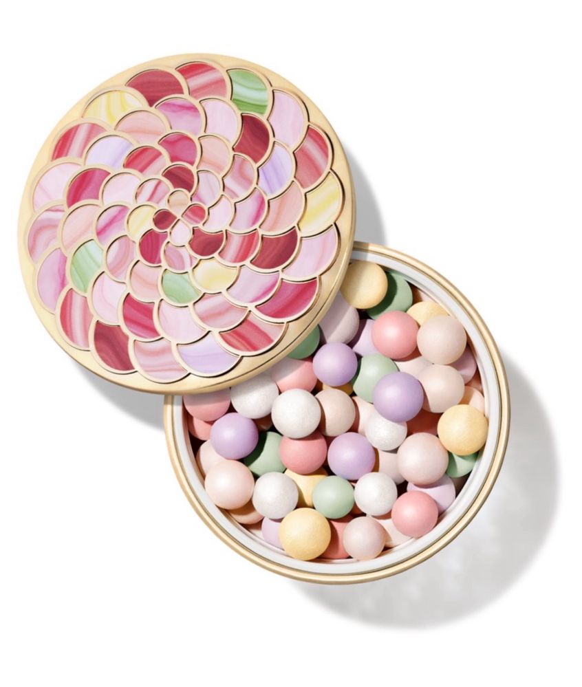 Guerlain Meteorites Light-Revealing Pearls of Powder