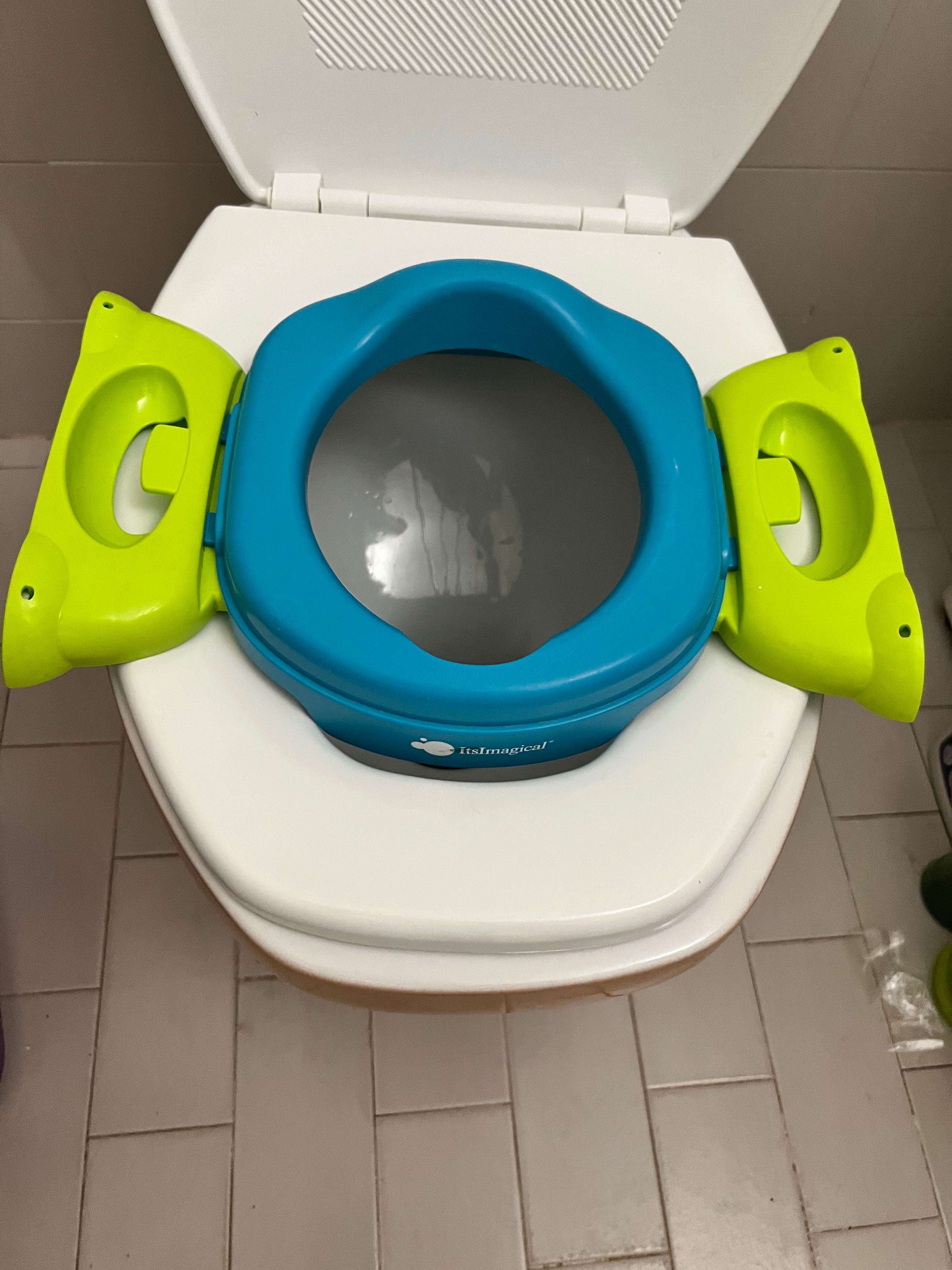 2 em 1: Adaptador para sanita e sanita de viagem