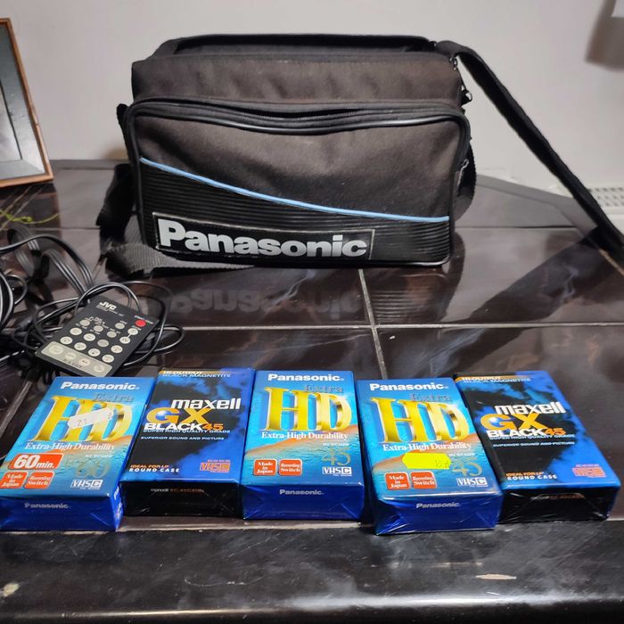 Wideo kamera Panasonic+ 5 oryginalnych kaset