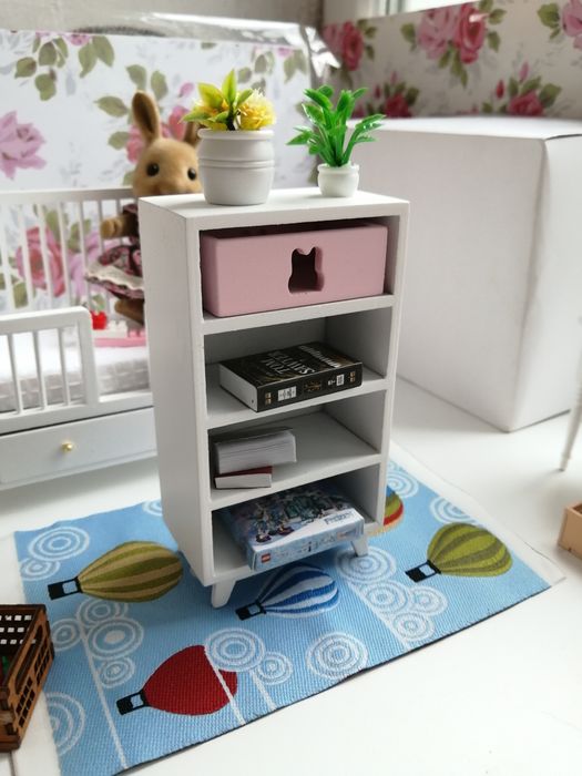 Ляльковий будинок, меблі дерев'яні, шафа, Стілець лего міні